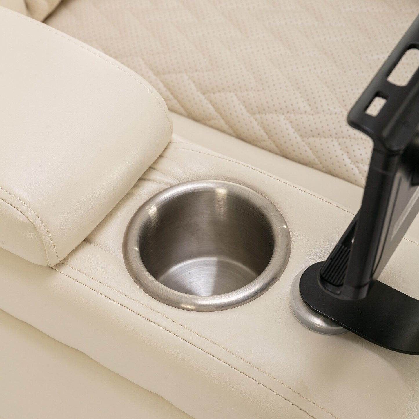 Fauteuil inclinable électrique pivotant à 270° en cuir synthétique avec support de dossier, tablette, support de téléphone, port USB et rangement dissimulé pour les accoudoirs.