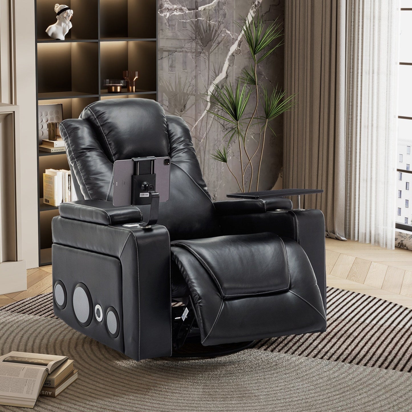 Fauteuil inclinable électrique pivotant à 270° en cuir PU avec son surround intégré, plateau amovible et rangement dissimulé pour les accoudoirs.