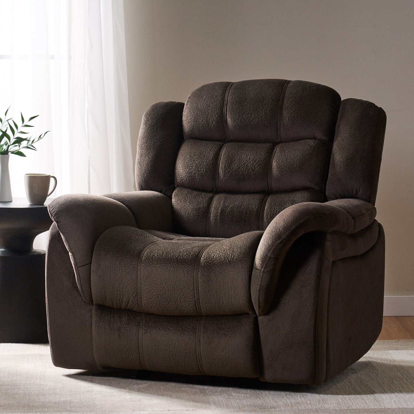 Fauteuil inclinable et planeur en tissu peluche marron, design classique de Roomfitters