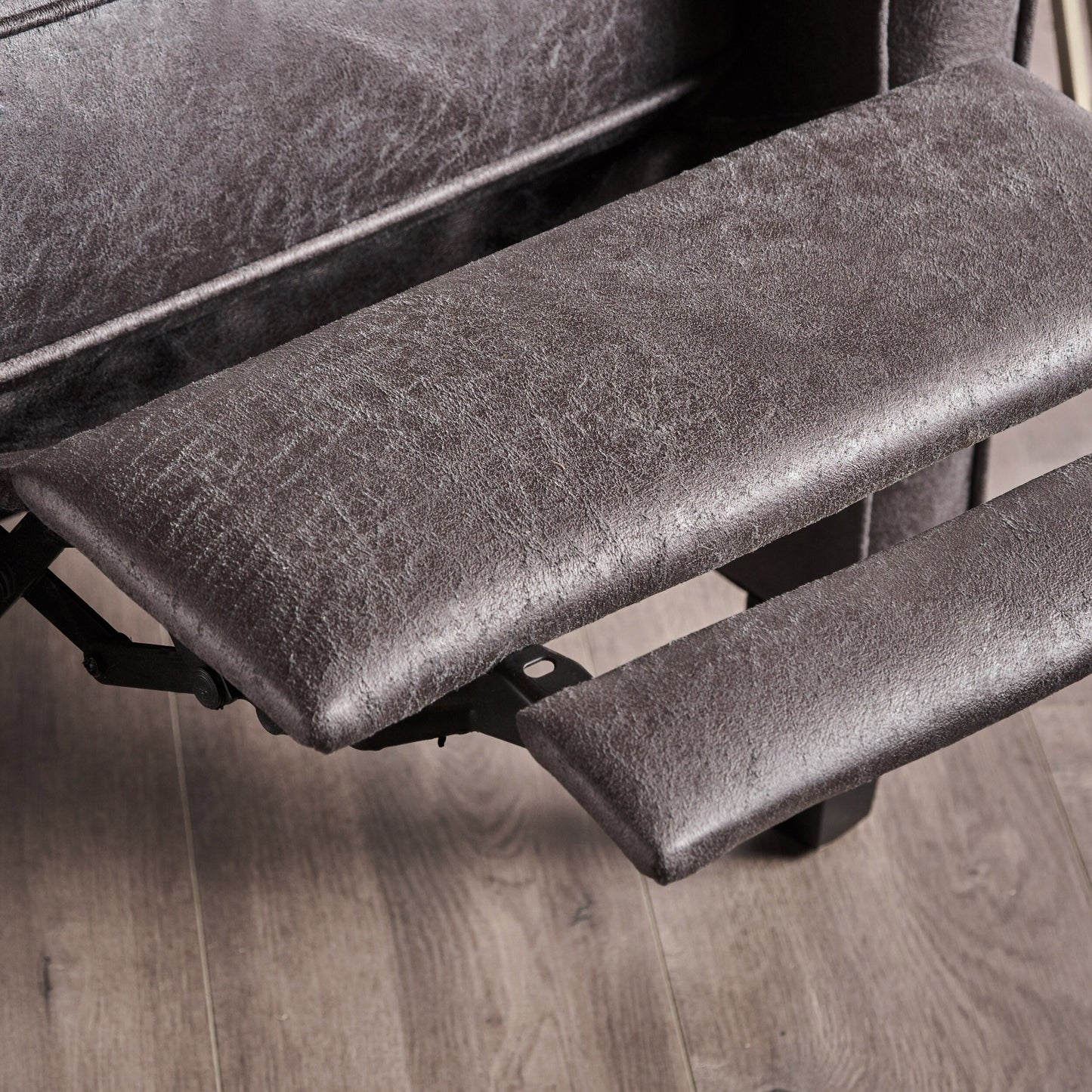 Fauteuil inclinable à dossier relevable Roomfitters avec accoudoirs roulés et siège rembourré pour salon ou bureau