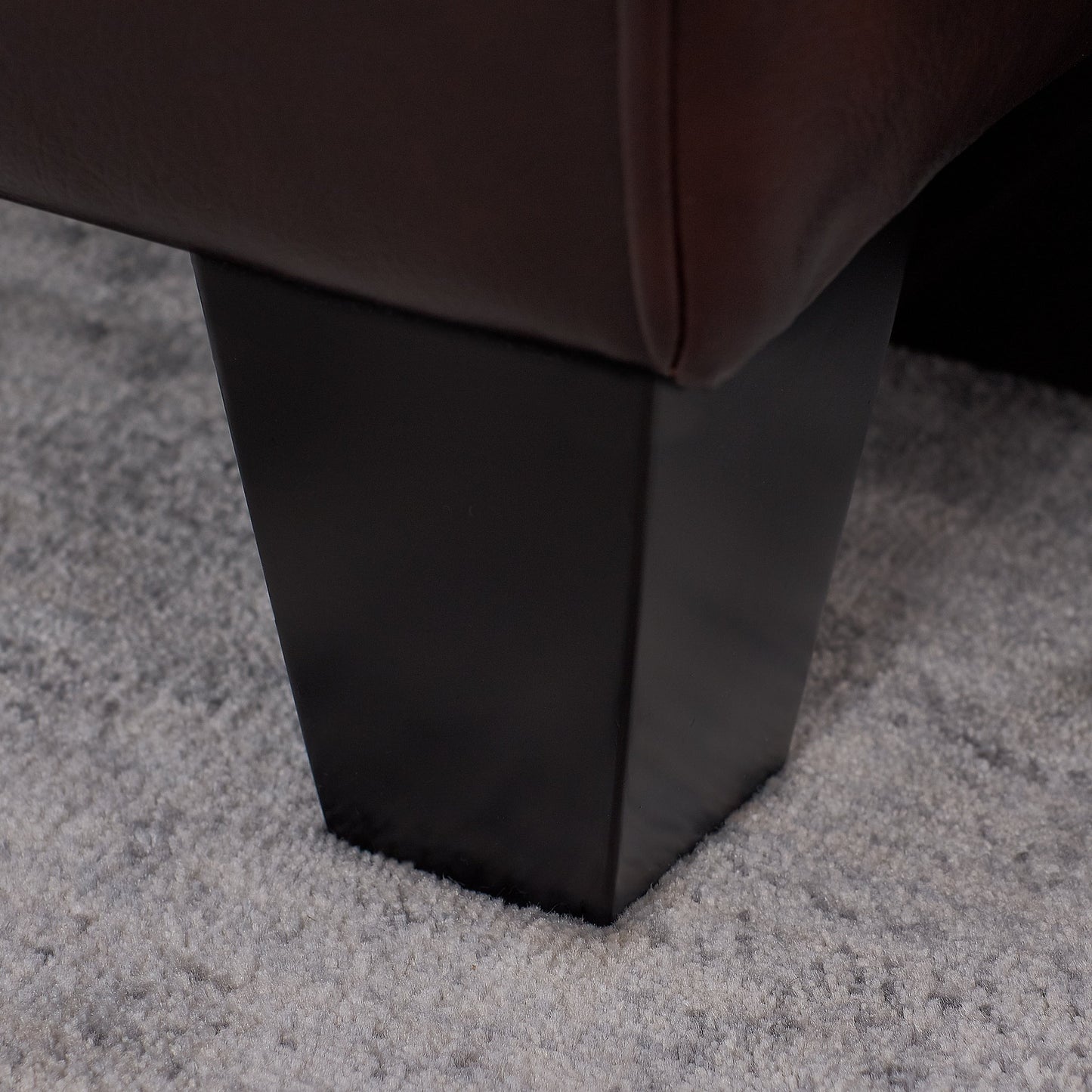 Canapé Serta Palisades 73 avec accoudoirs droits, polyester facile d'entretien, dossier moelleux et coussins d'assise à ressorts ensachés