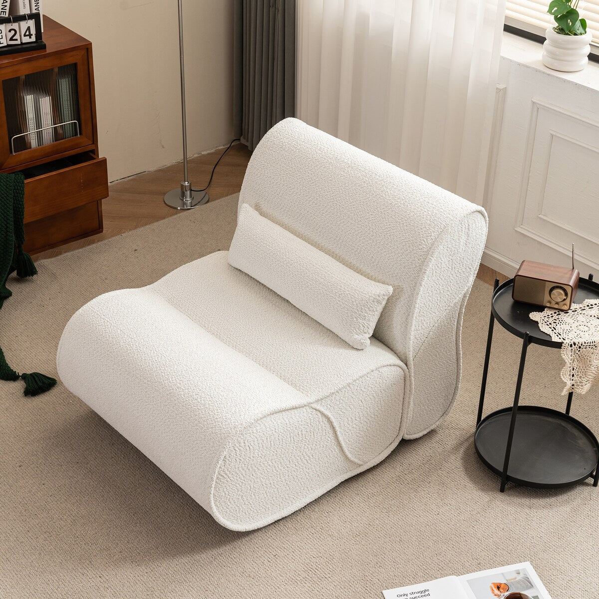Fauteuil inclinable en velours moelleux, confortable et rembourré, idéal pour le salon, la chambre ou le bureau.