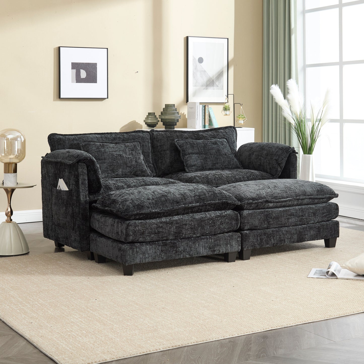 Construction solide, la structure globale du canapé est stable, deux repose-pieds et un canapé deux places avec poches latérales