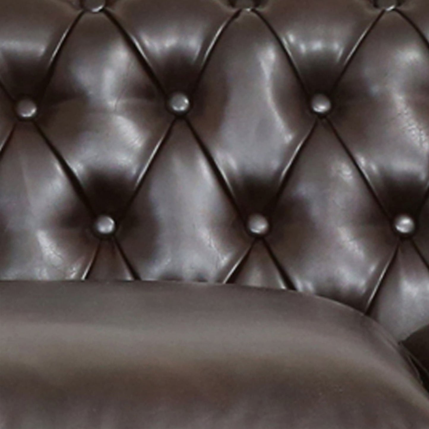 Canapé Chesterfield Somerville en similicuir capitonné avec accoudoirs en volutes par Christopher Knight Home