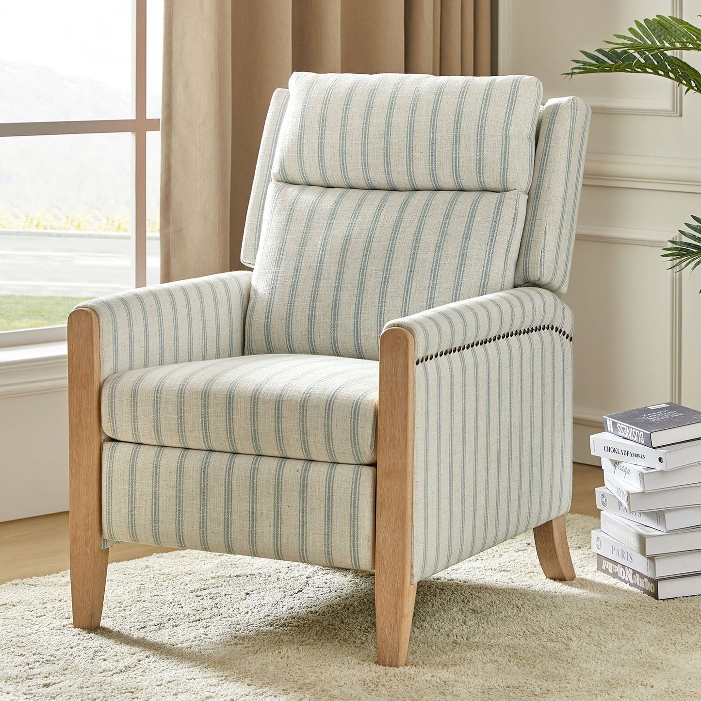 Fauteuil inclinable manuel de transition Suares avec pieds en bois massif par HULALA HOME