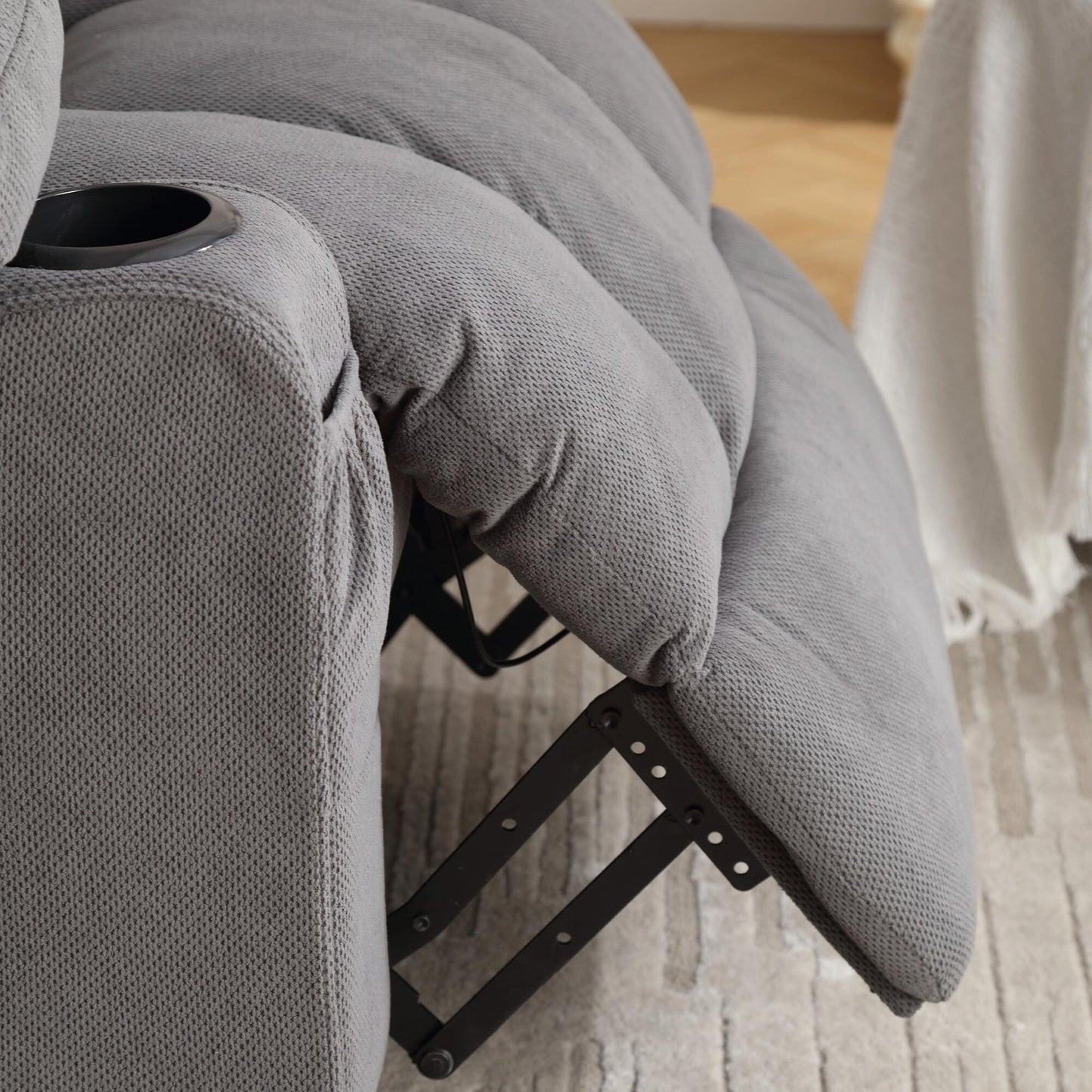 Fauteuil massant chauffant et pivotant, avec port USB et 2 porte-gobelets dans les poches latérales