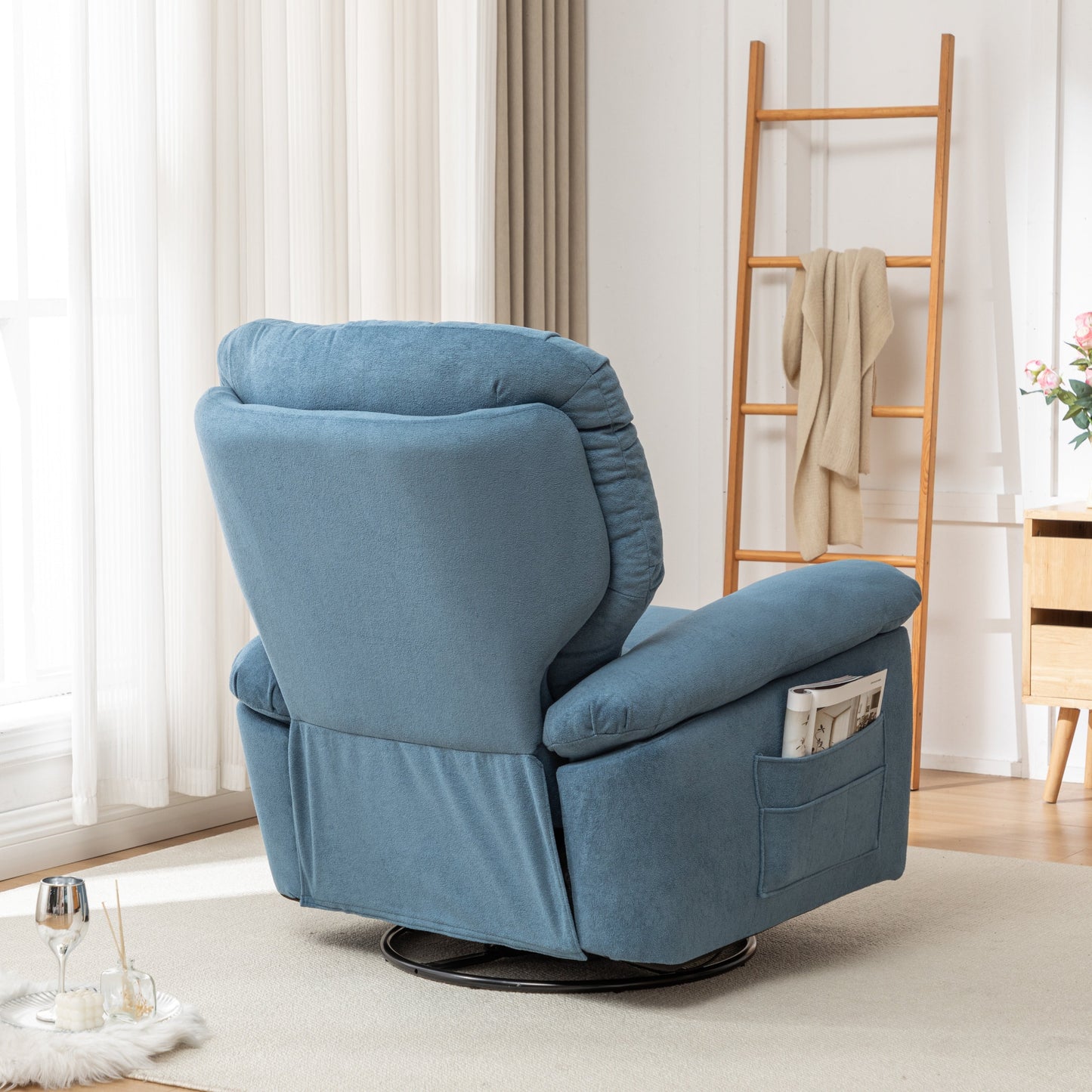 Fauteuil inclinable pivotant avec rembourrage en polaire synthétique douce, confort généreux, fonction planeur, poche latérale, dossier réglable