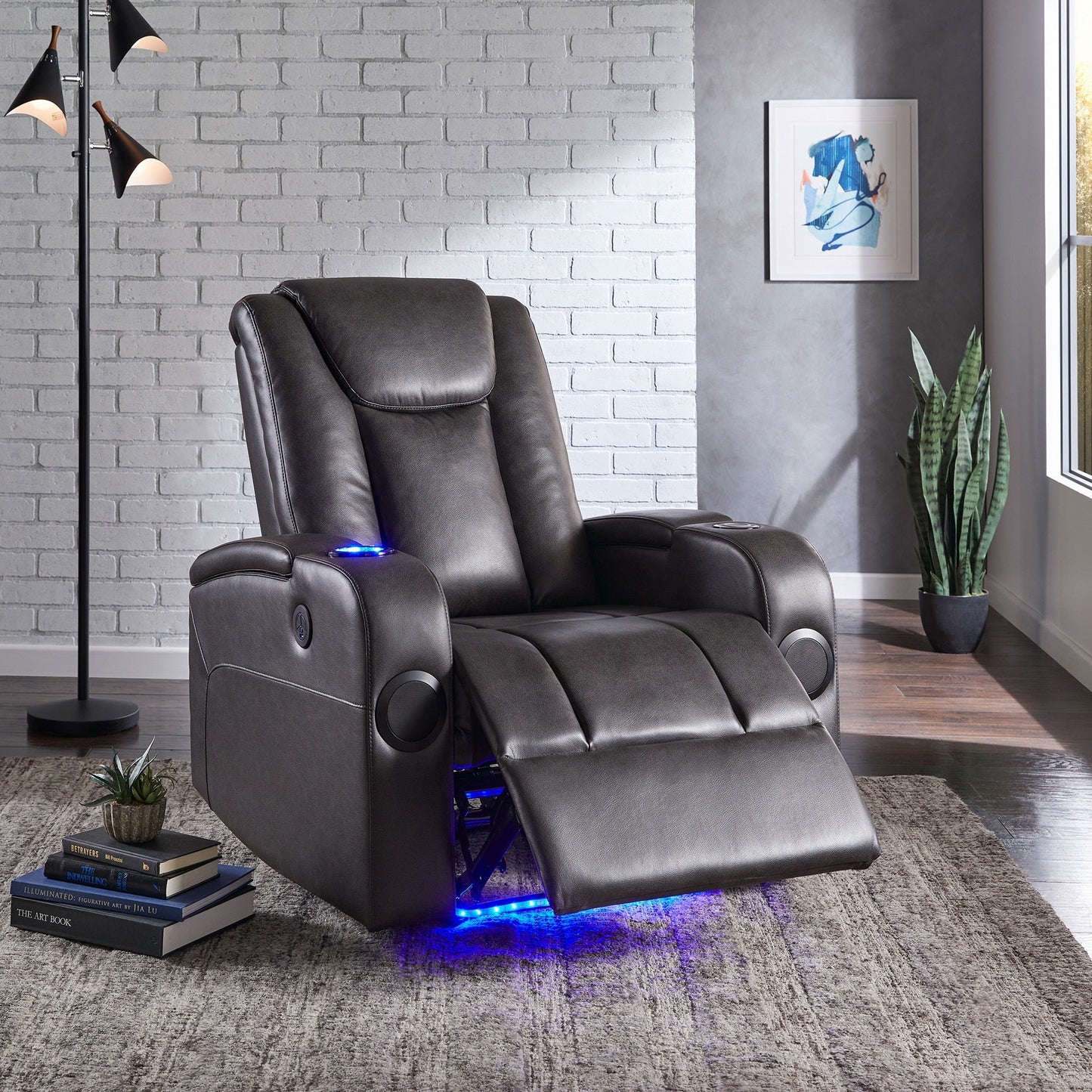 Fauteuil inclinable électrique à LED en cuir vegan gris Terlingua avec haut-parleur, rangement, port USB et chargeur sans fil par iNSPIRE Q Classic