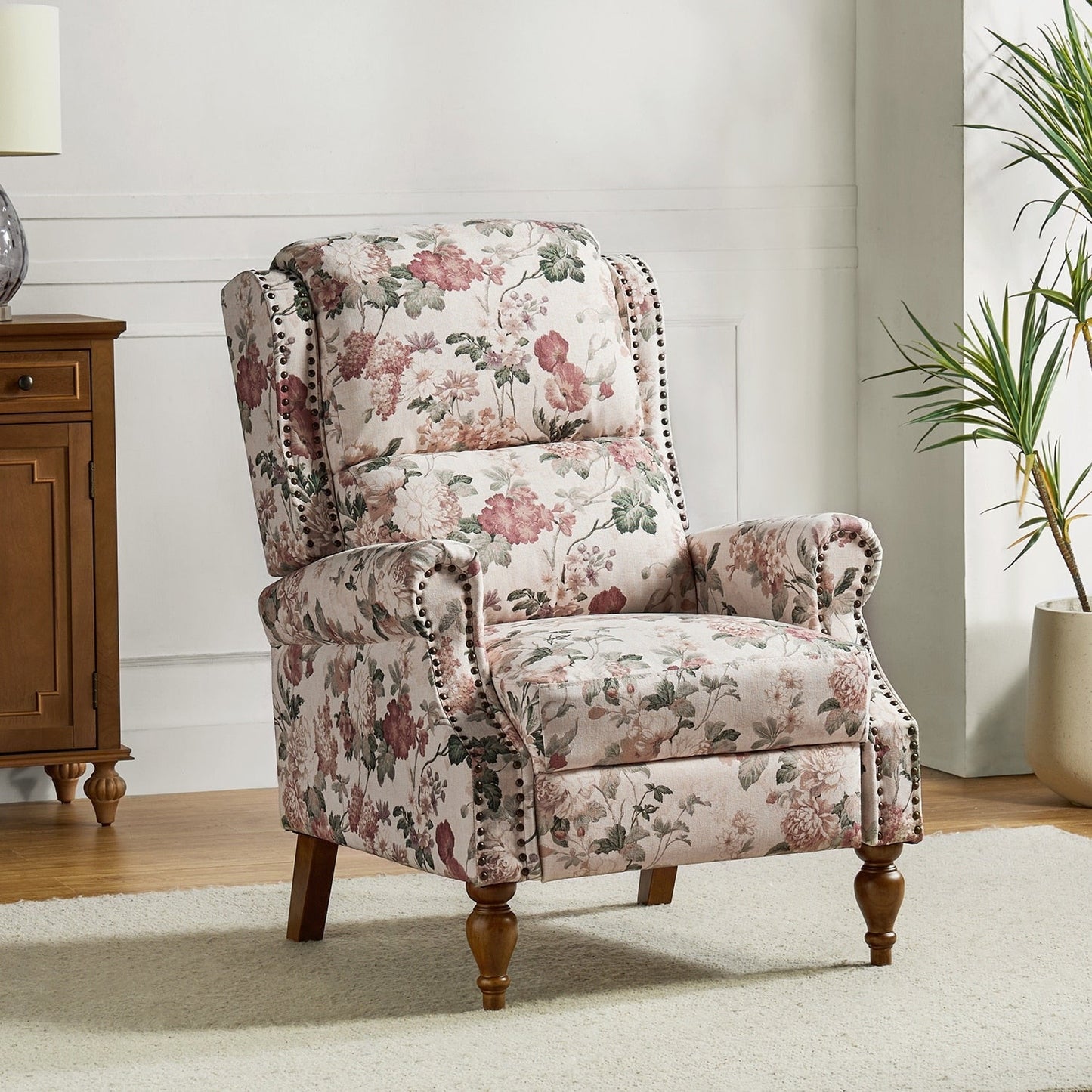 Fauteuil inclinable manuel classique Terri avec accoudoirs coupés et clous pour salon par HULALA HOME