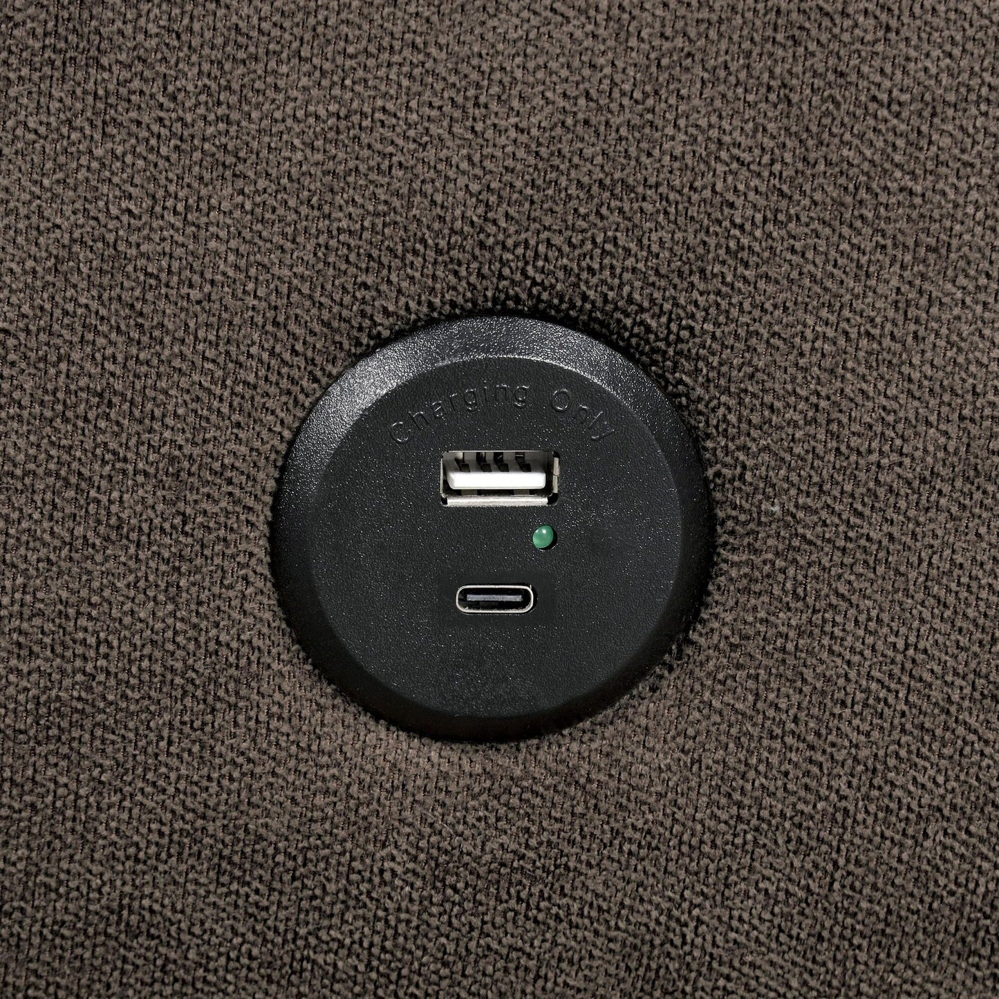 Canapé futon rembourré avec dossier cannelé