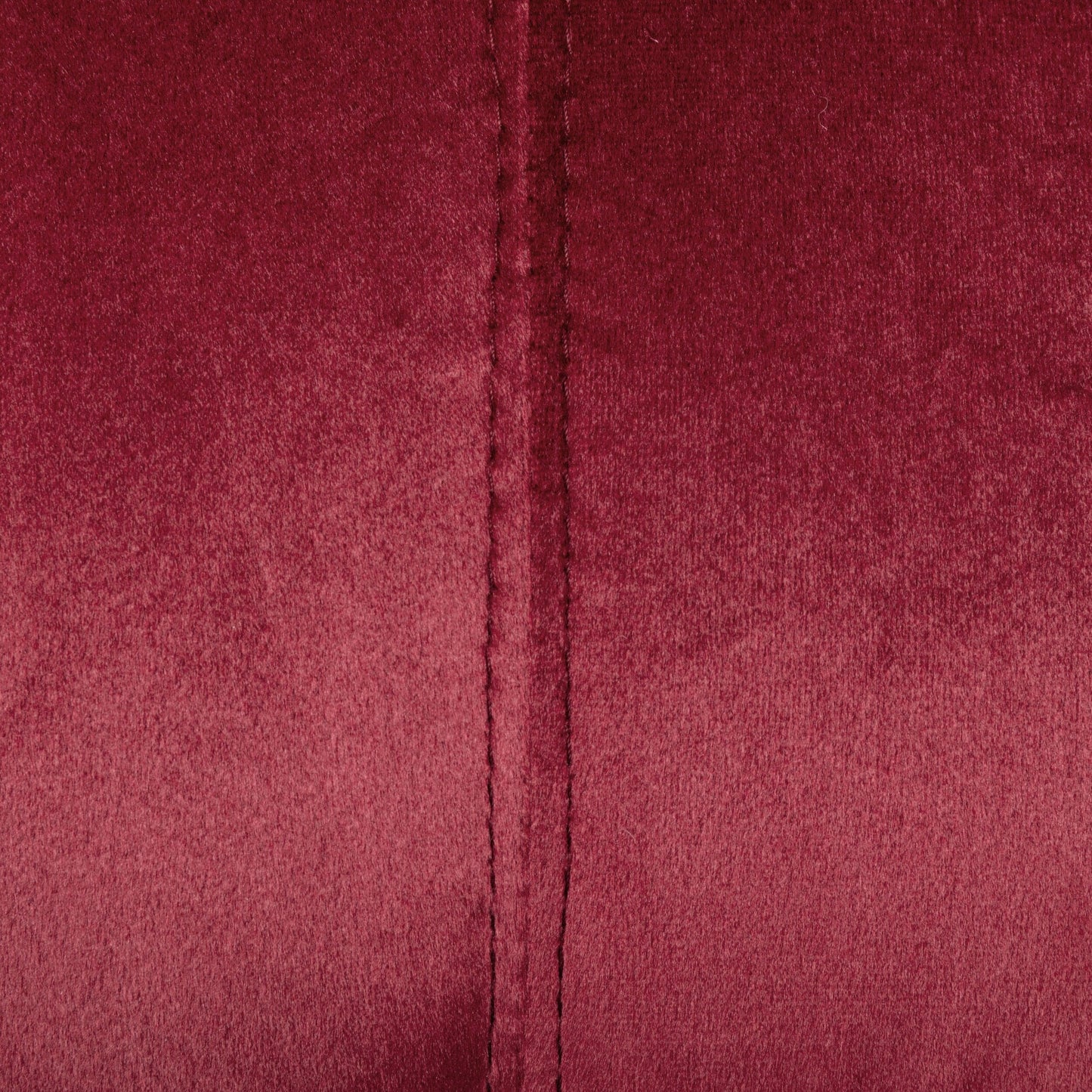 Canapé 3 places en velours avec surpiqûres et pieds en métal