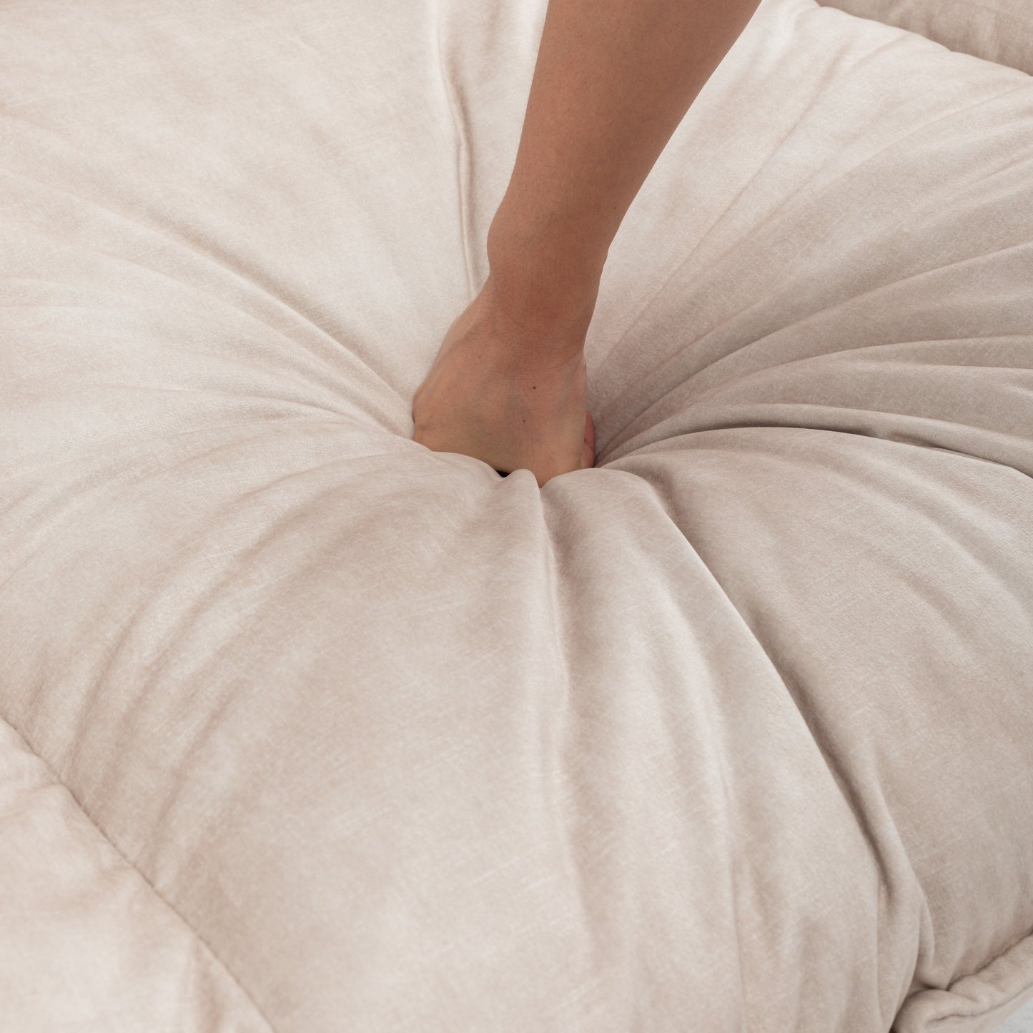 Fauteuil inclinable surdimensionné en velours avec pivot, bascule et support pour téléphone